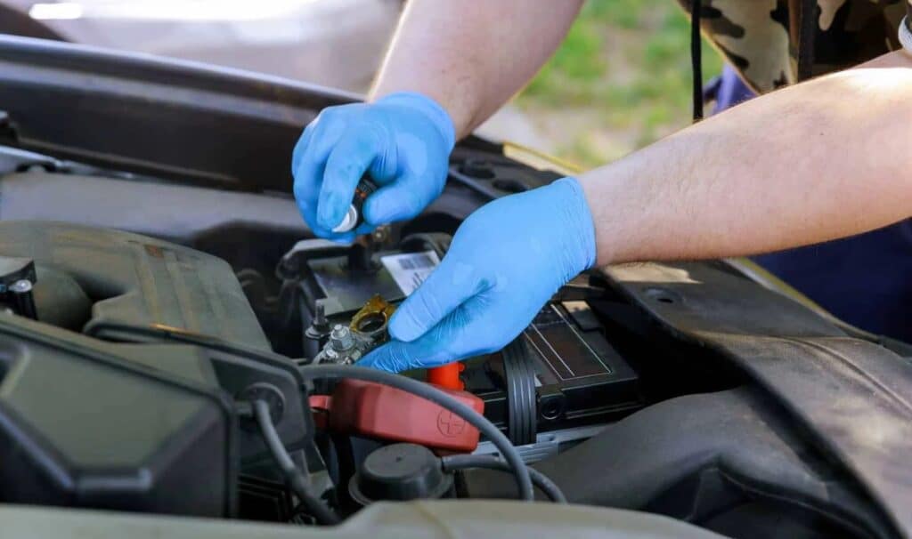 5 Modi per proteggere la batteria della tua auto dalle calde temperature estive