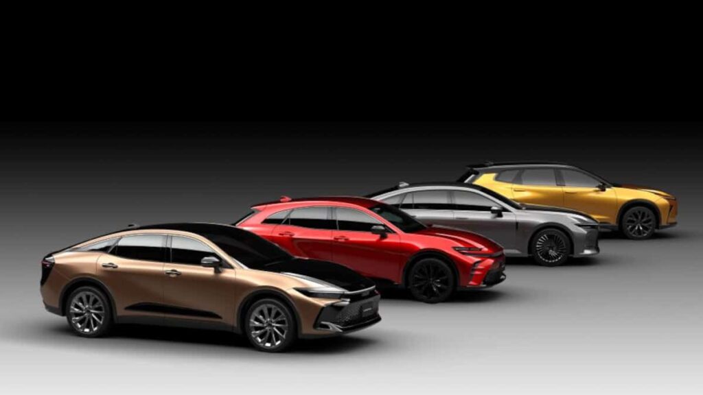 Toyota ha presentato la nuova Crown 2023 e viene fornita con 4 diversi modelli